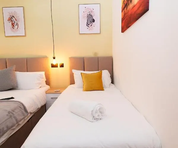 Richmond House * Leeds (West Yorkshire)